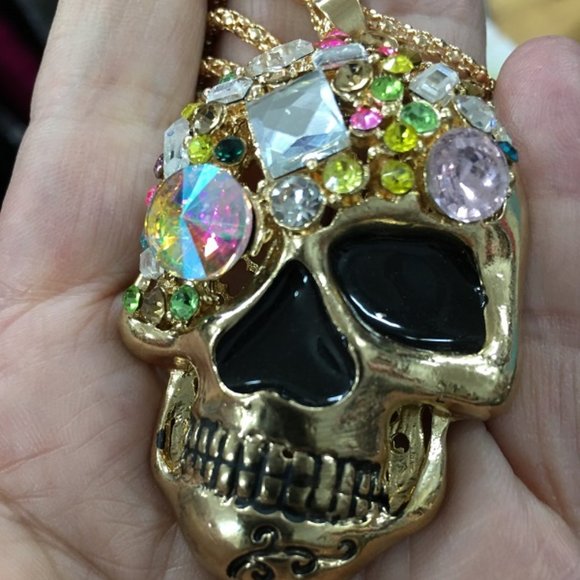 Gold Tone Skull Skeleton Necklace - Unisex Drawer5 & 4 - Picture 3 of 6